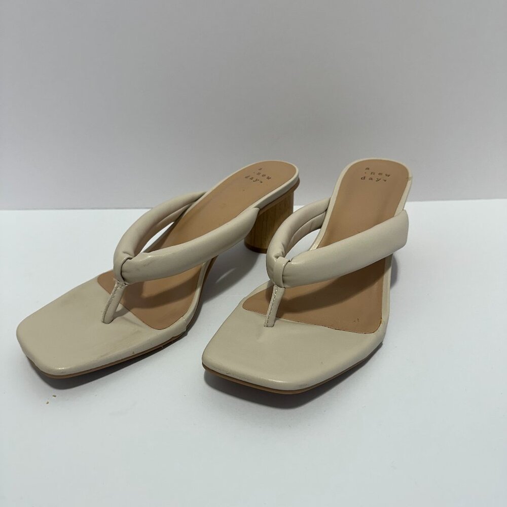 A NEW DAY Women's Elvie Sandal Pump Tan & Cream; Size: 8; Excellent Condition